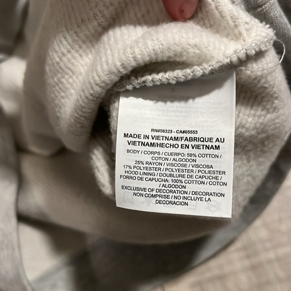 Nike Sportswear Essential Cropped Hoodie - Picture 9 of 11